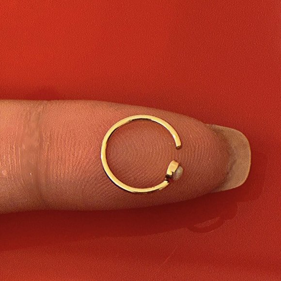 14kt Gold Nose Hoop With Opal Ball Made Of 14kt Solid Gold Bendable - Picture 2 of 2